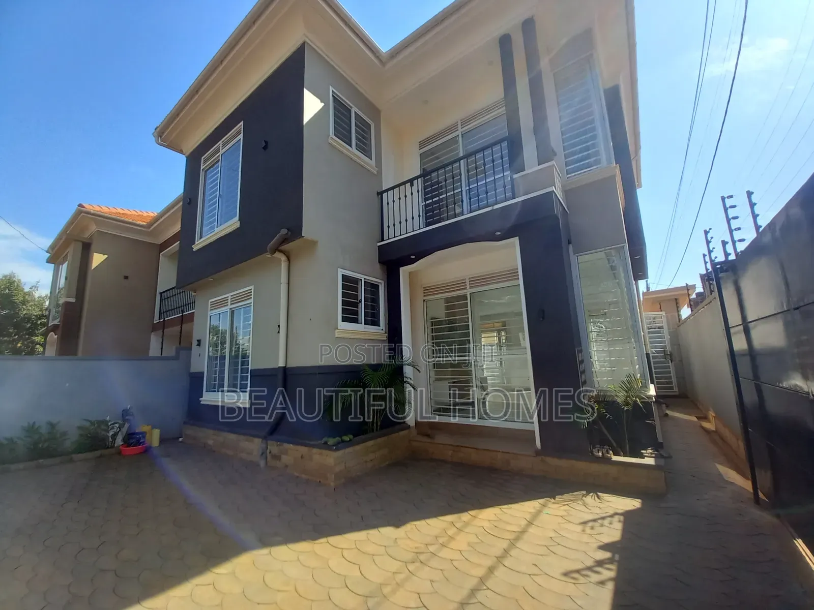 Furnished 4bdrm Duplex in Kira for sale in Kira