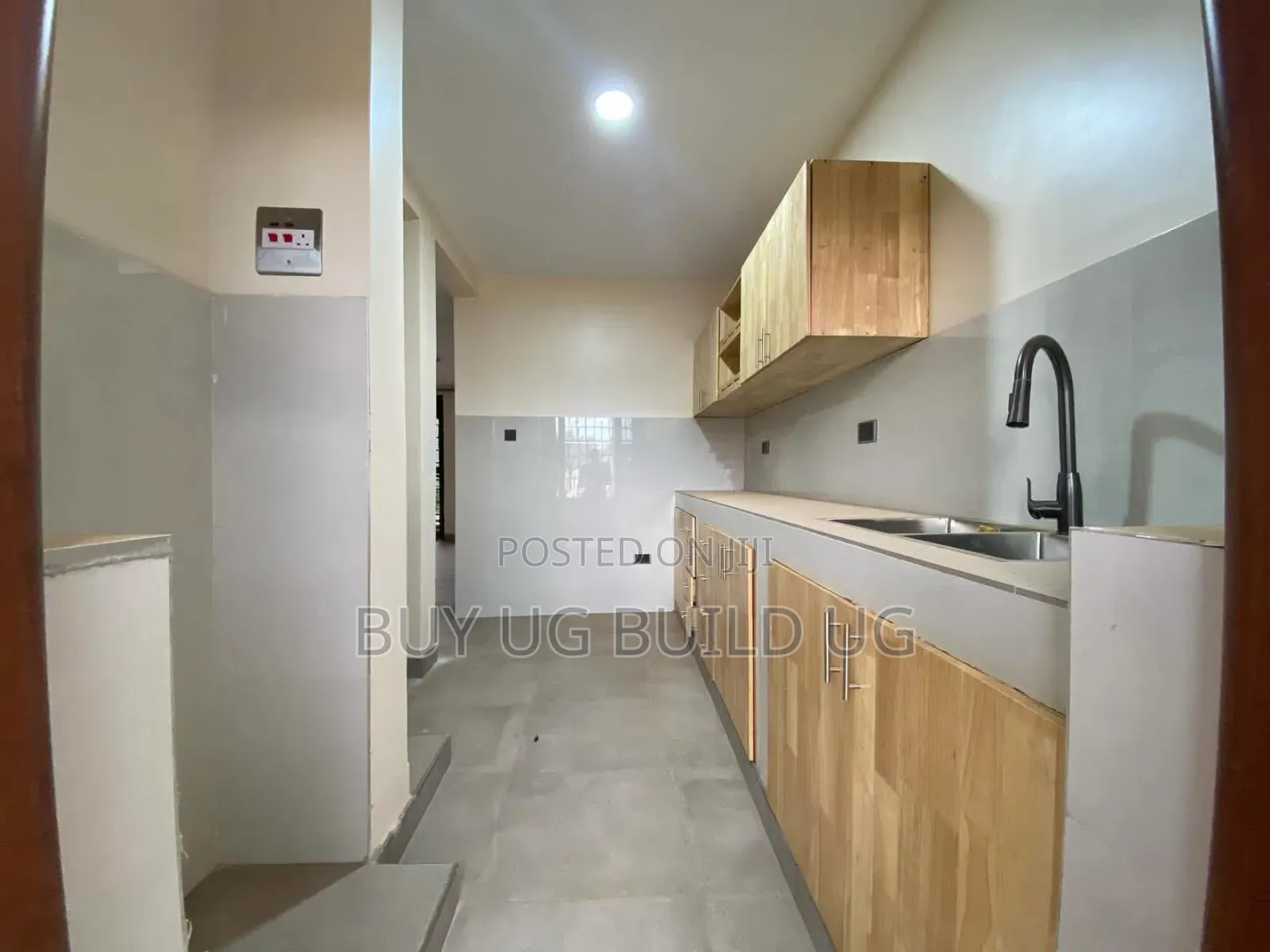 3bdrm Apartment in Kiwatule Kampala, Central Division for rent in Central Division