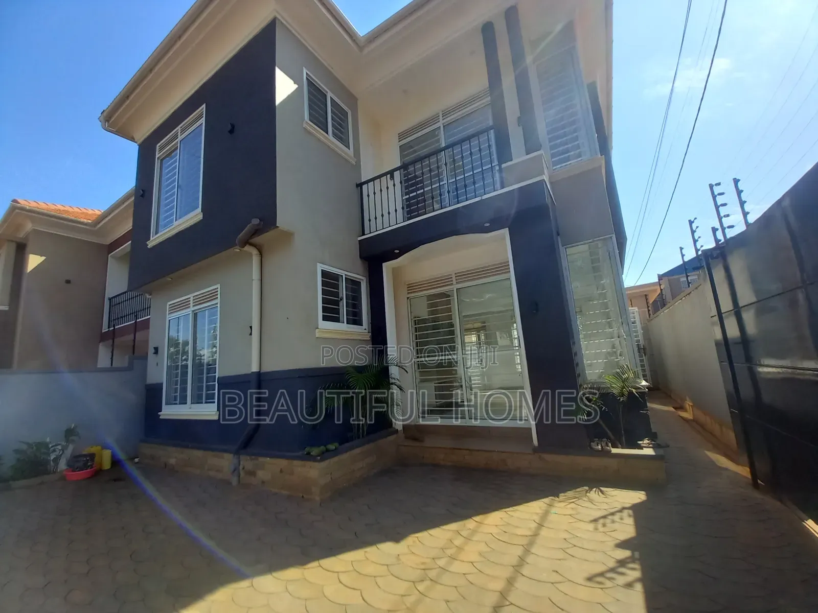 Furnished 4bdrm Duplex in Kira for sale in Kira