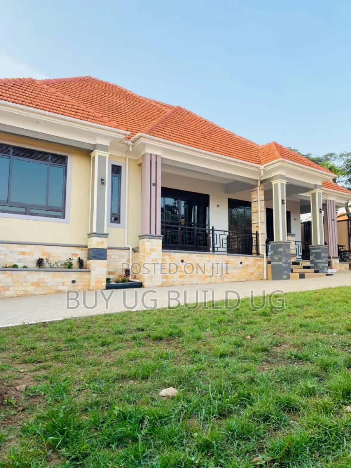 4bdrm Bungalow in Kitende Entebbe Road, Division B for sale in Division B