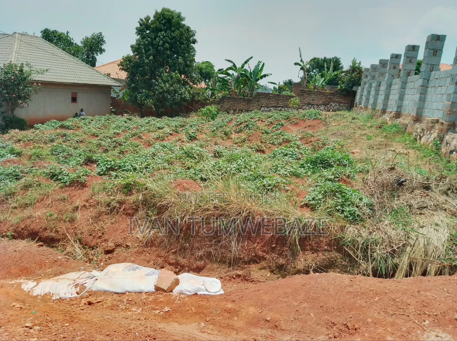 Plot for Sale in Kigo. With Lake View in Central Division