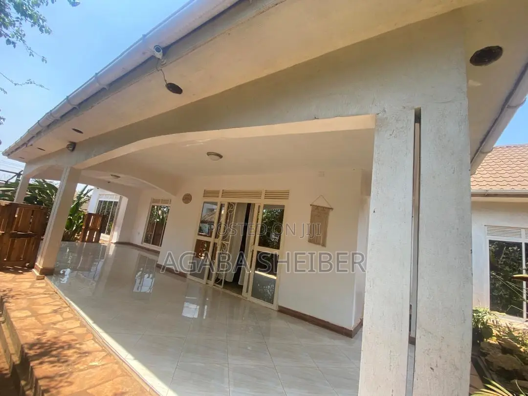 Furnished 3bdrm Bungalow in Kakiri for sale in Kakiri