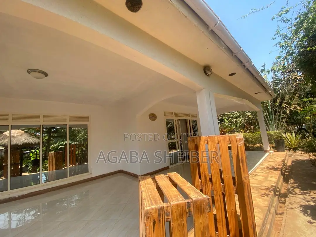 Furnished 3bdrm Bungalow in Kakiri for sale in Kakiri