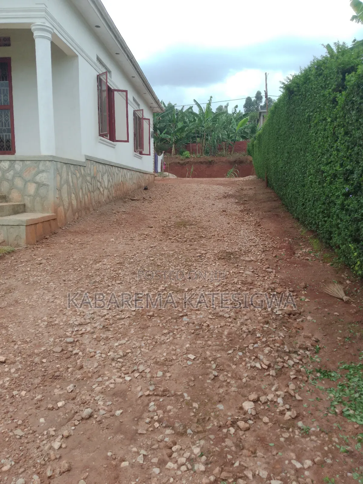 3bdrm House in Private Owned, Ssisa for sale in Ssisa