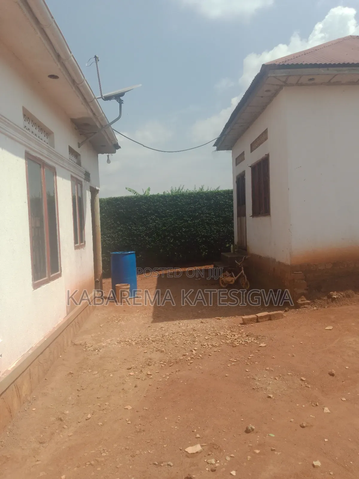 3bdrm House in Private Owned, Ssisa for sale in Ssisa