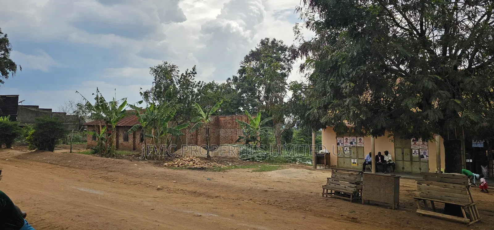 Titled Hot Plots on Sale -Namayumba Hoima Road in Namayumba