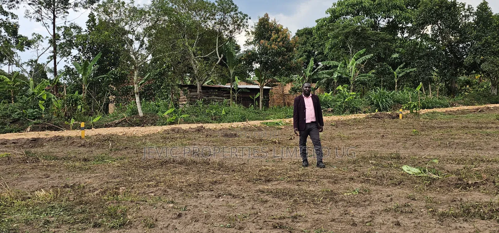 Titled Hot Plots on Sale -Namayumba Hoima Road in Namayumba