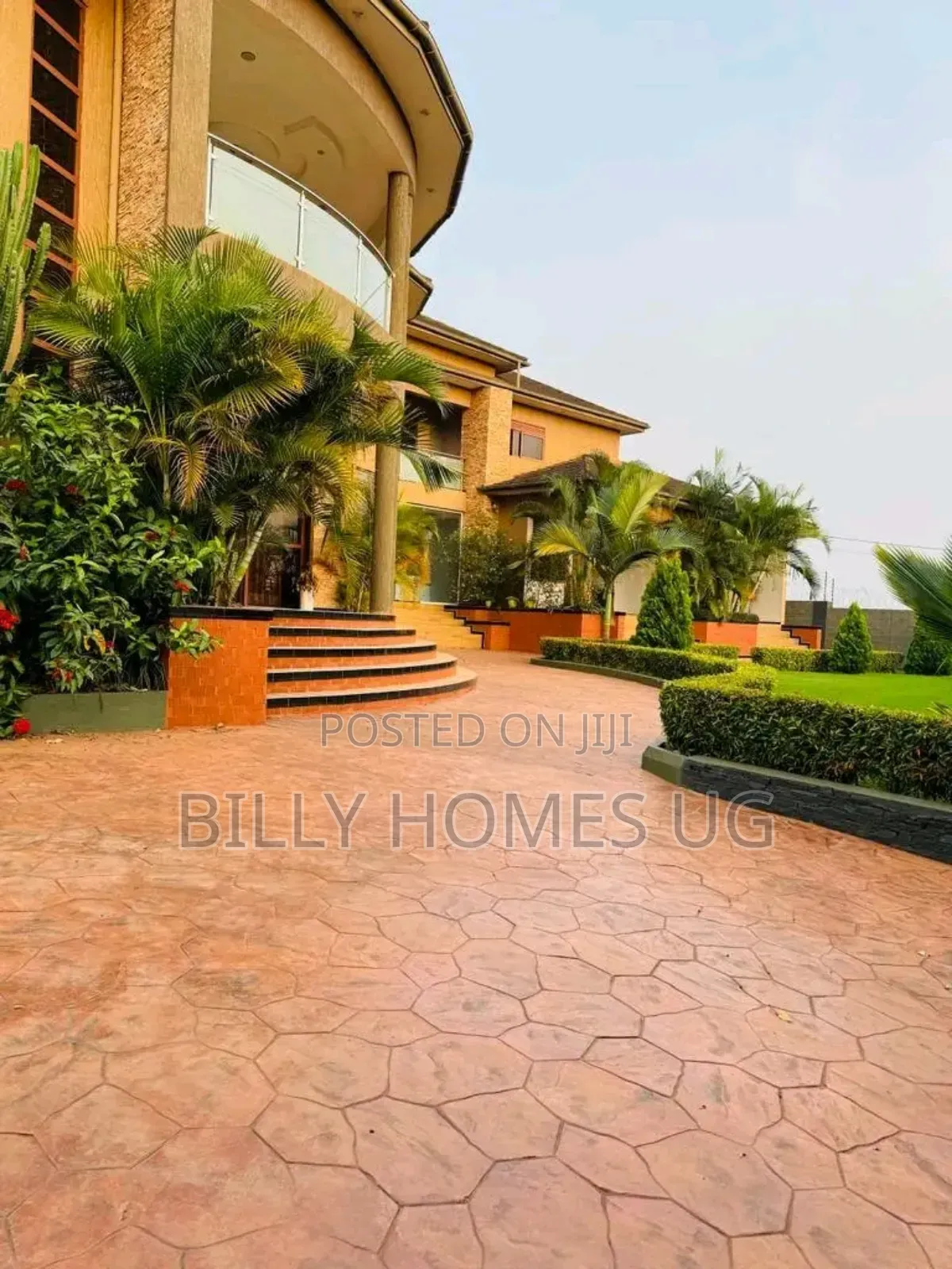 6bdrm Mansion in Kira for sale in Kira