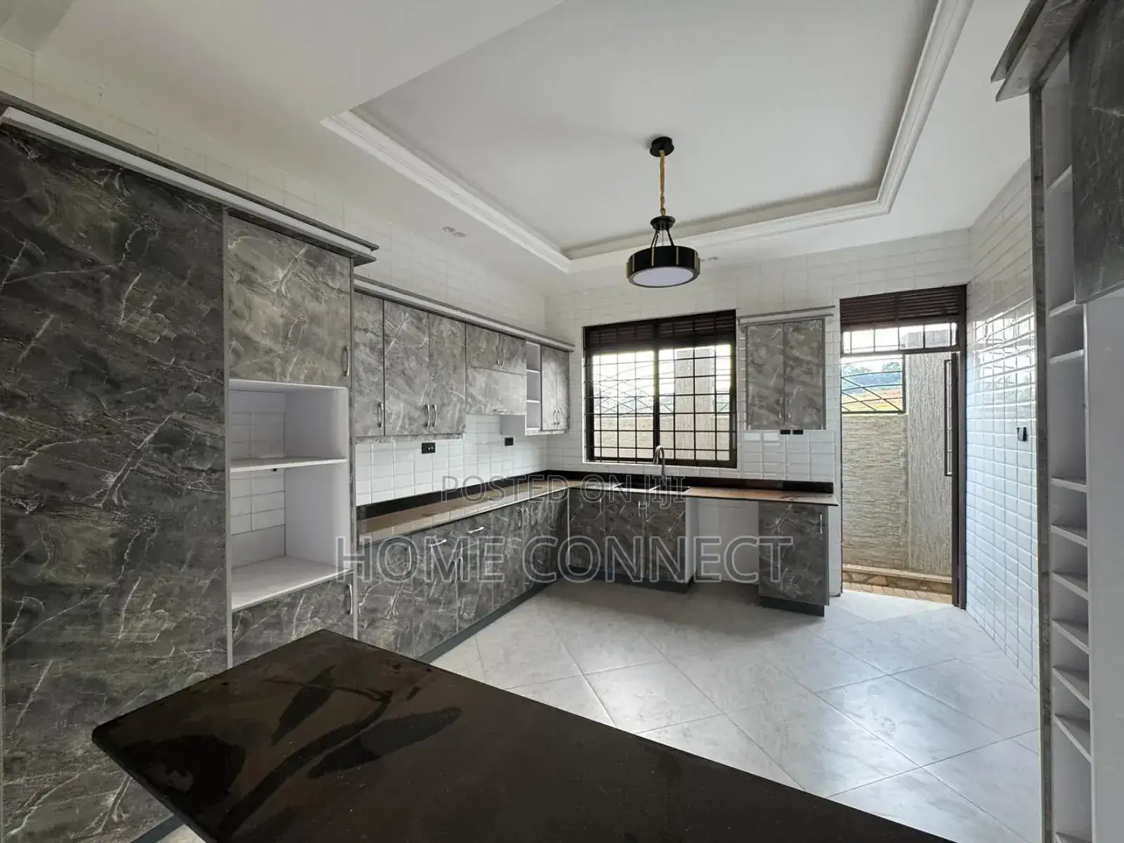 4bdrm Bungalow in Buziga, Central Division for sale in Central Division