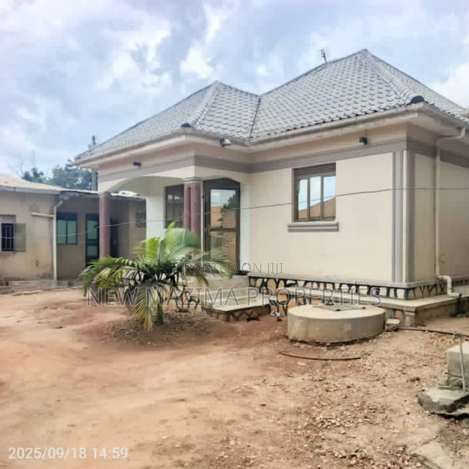 3bdrm Bungalow in Nabingo Masaka Rd, Central Division for sale in Central Division