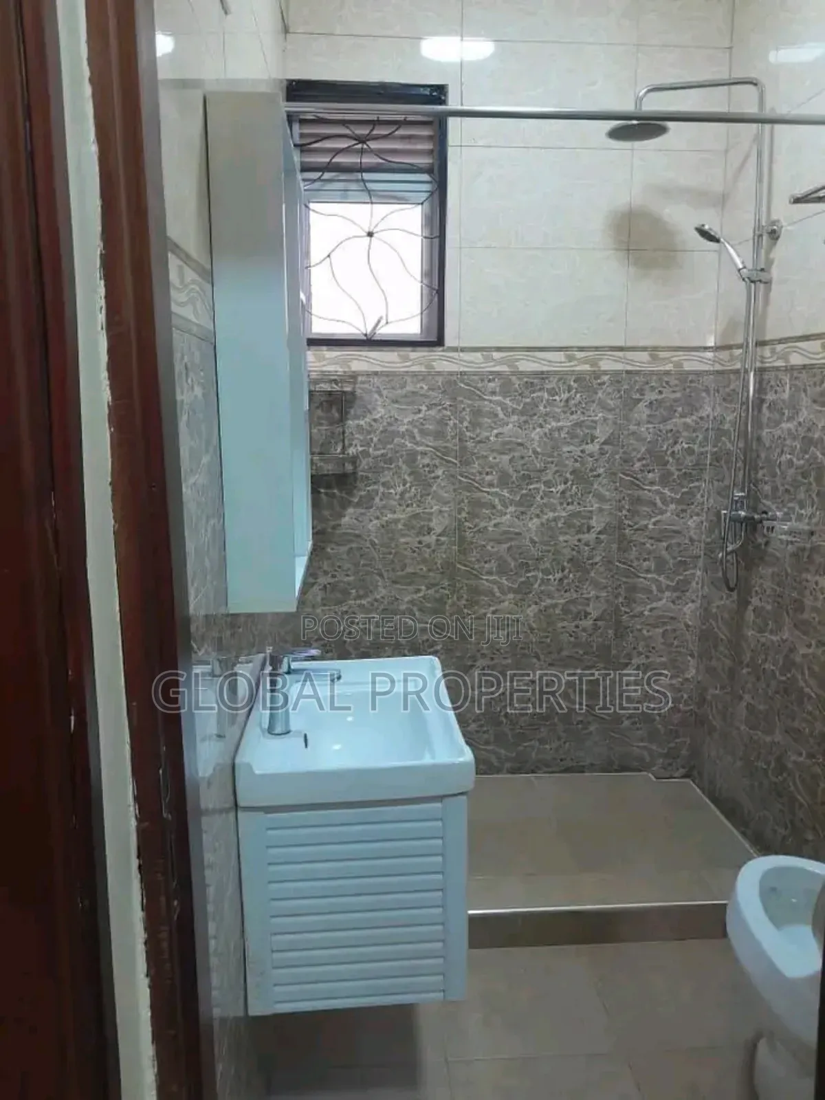 1bdrm Bungalow in Kyaliwajala Estate, Central Division for rent in Central Division