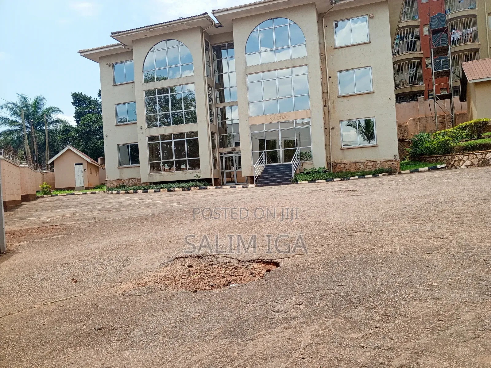 12bdrm Block of Flats in Kololo Property, Central Division for rent in Central Division