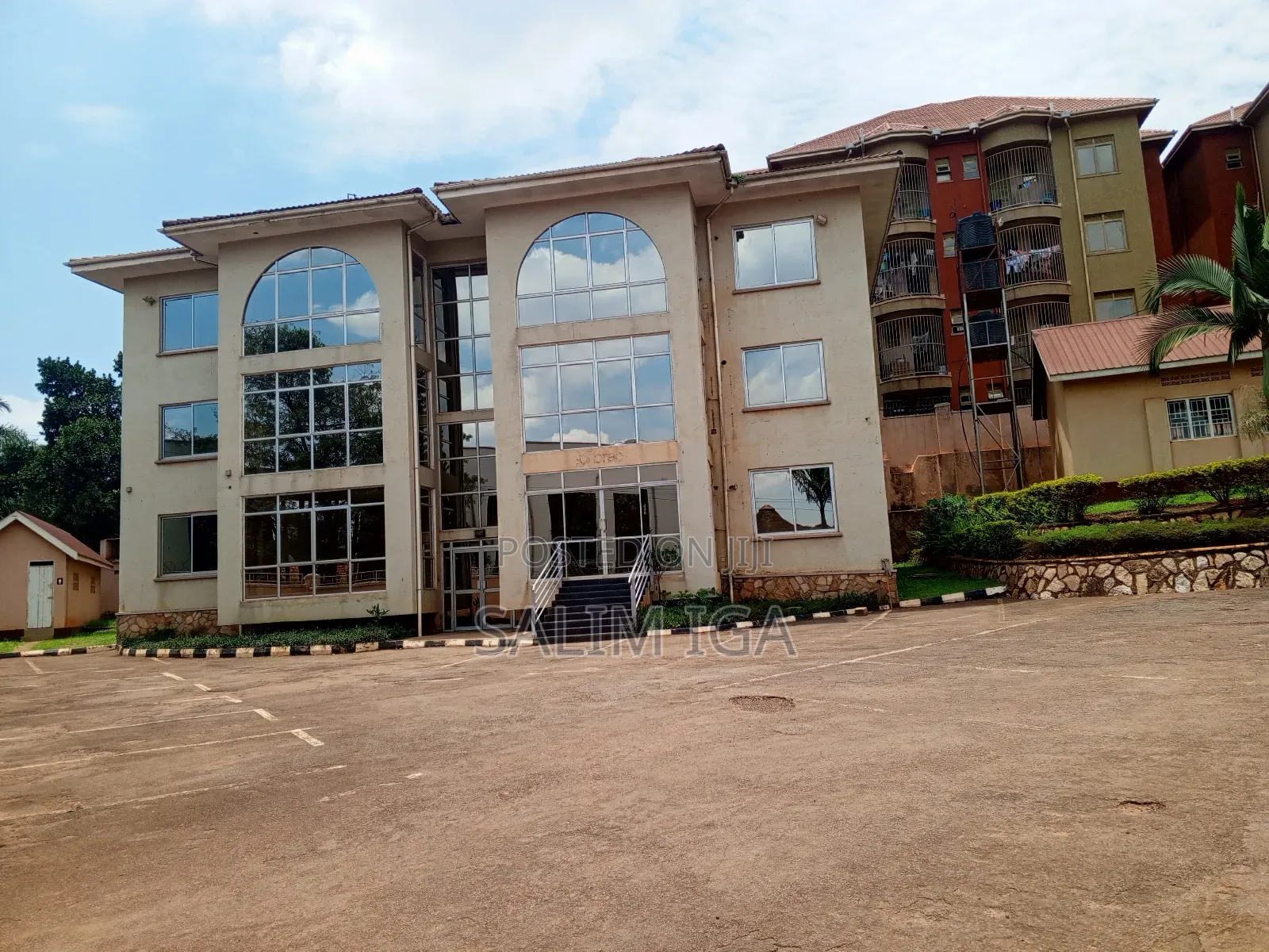 12bdrm Block of Flats in Kololo Property, Central Division for rent in Central Division