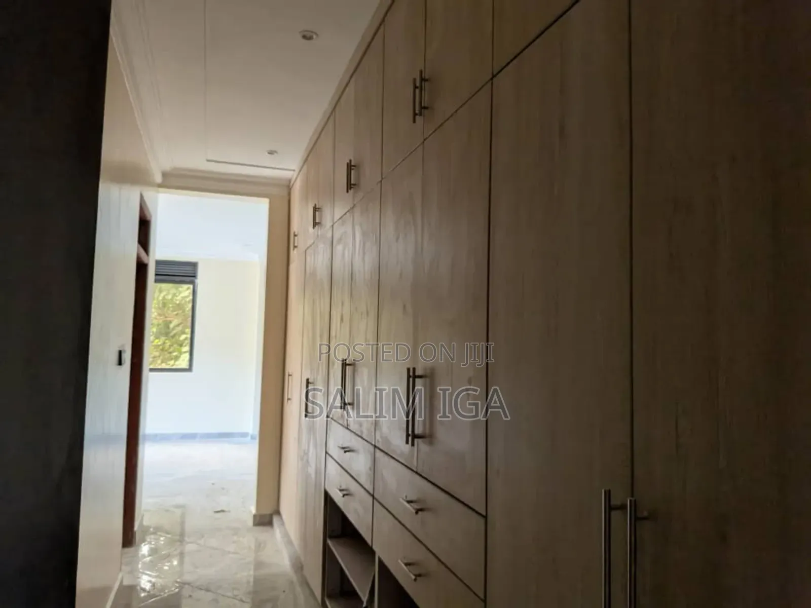 20bdrm Block of Flats in Kololo Property, Central Division for rent in Central Division