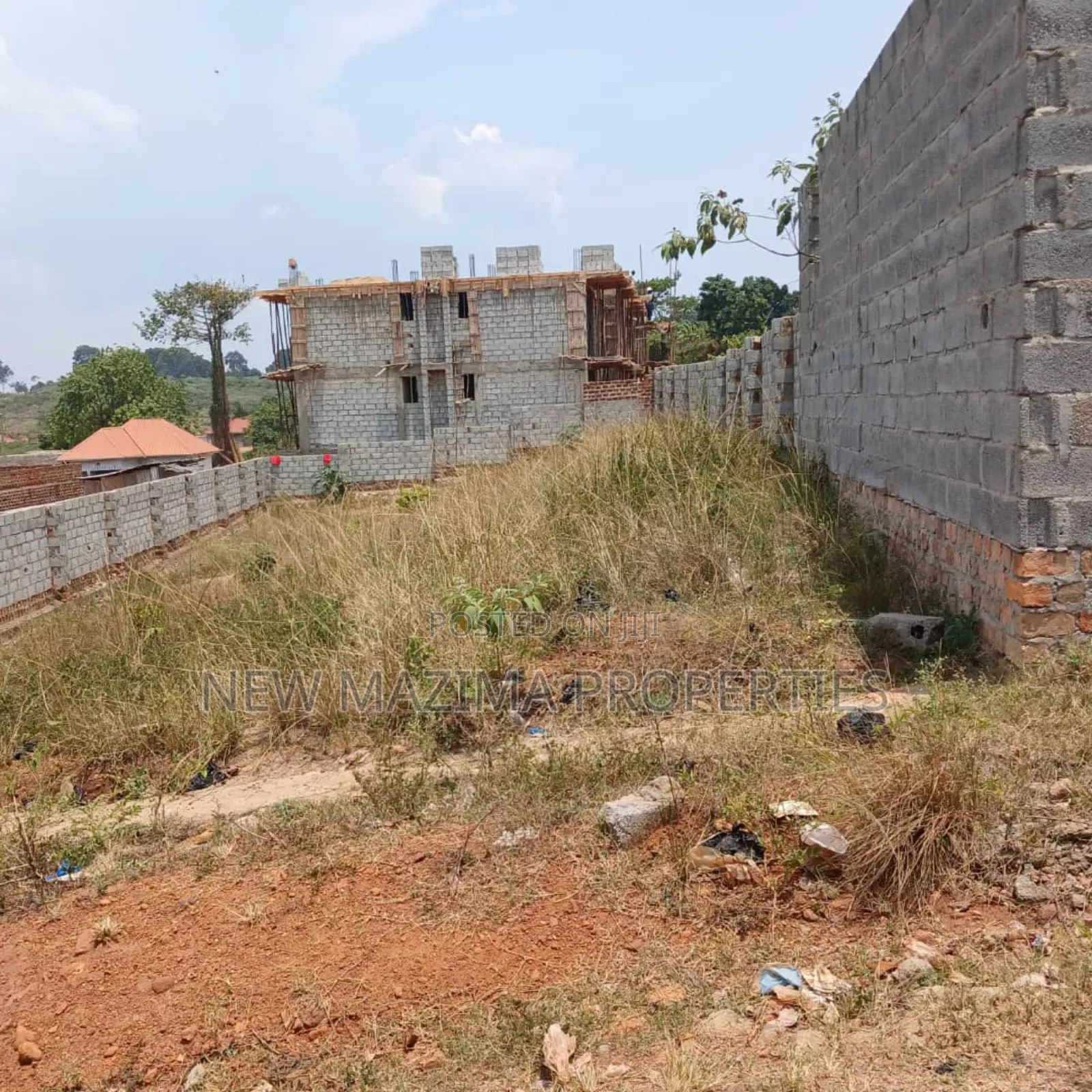 Beautiful Plots With Clear Lake View on Quicksale After Munyonyo in Central Division