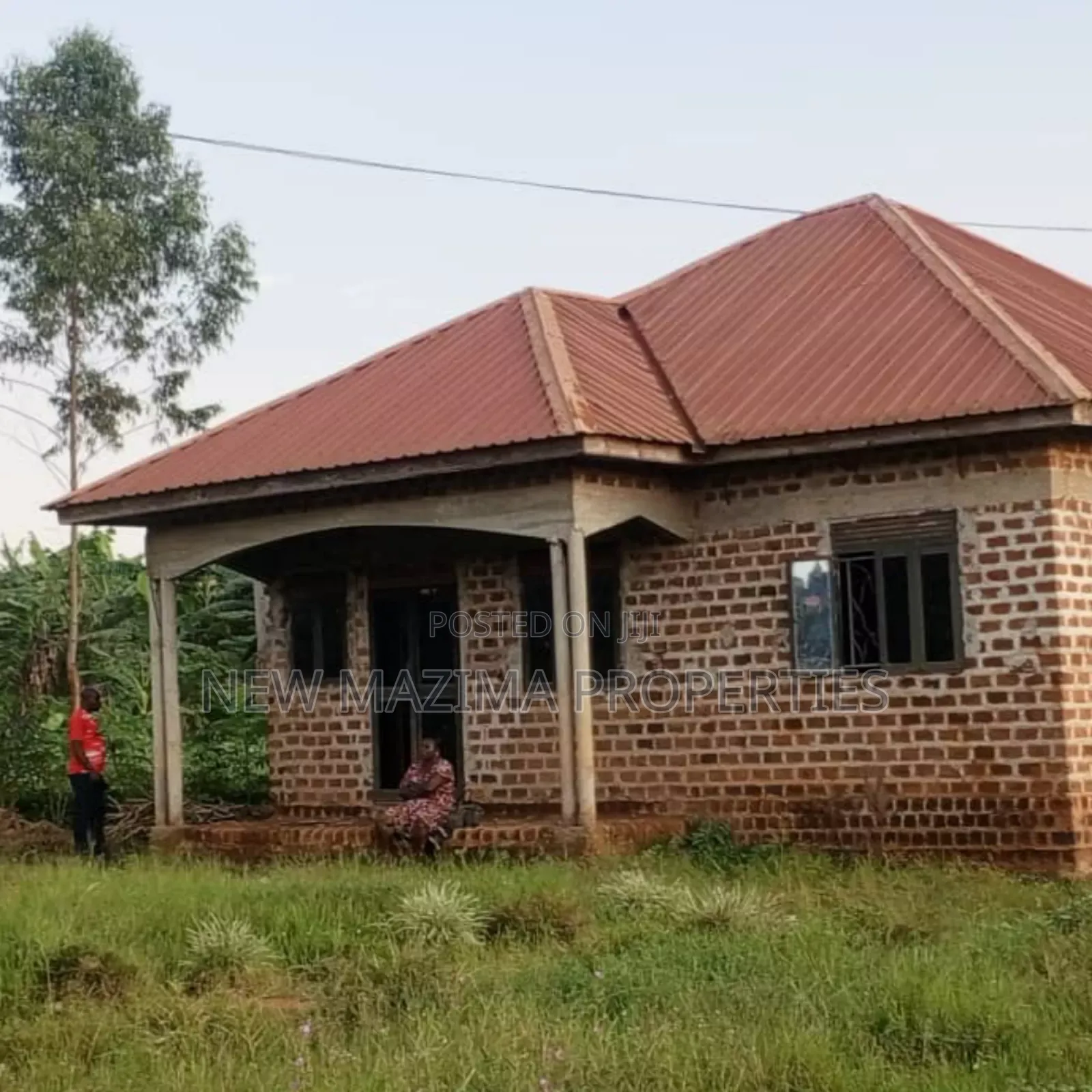 3bdrm Bungalow In Kasangati Kiti, Central Division For Sale in Central Division
