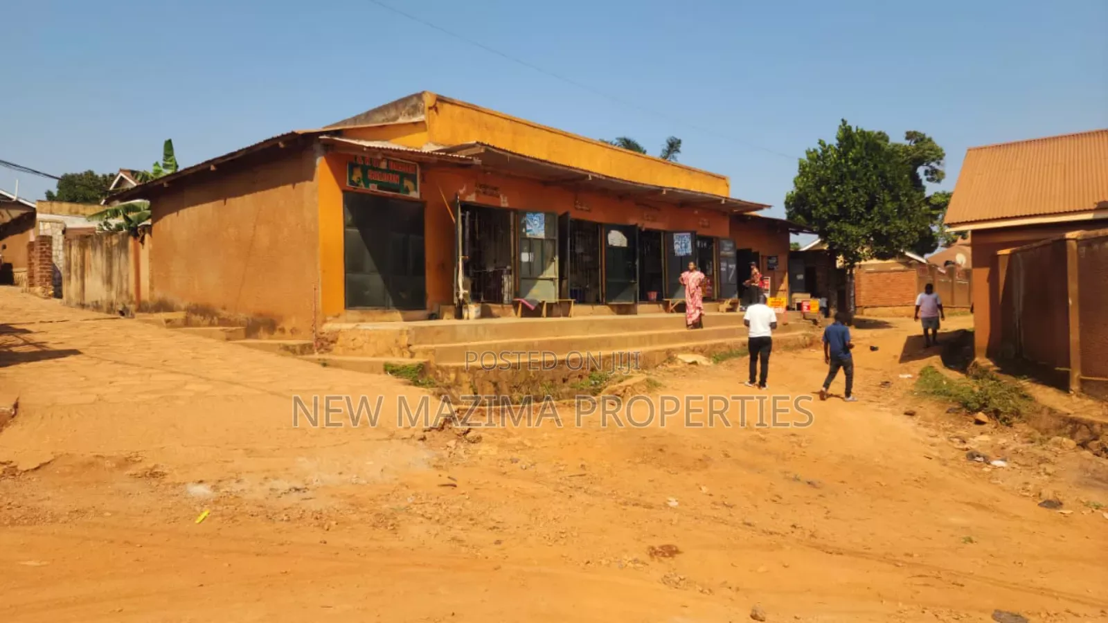 Commarcial Shops on Quick Sale in Heart of Najjanankumbi Ntebe Rd in Central Division