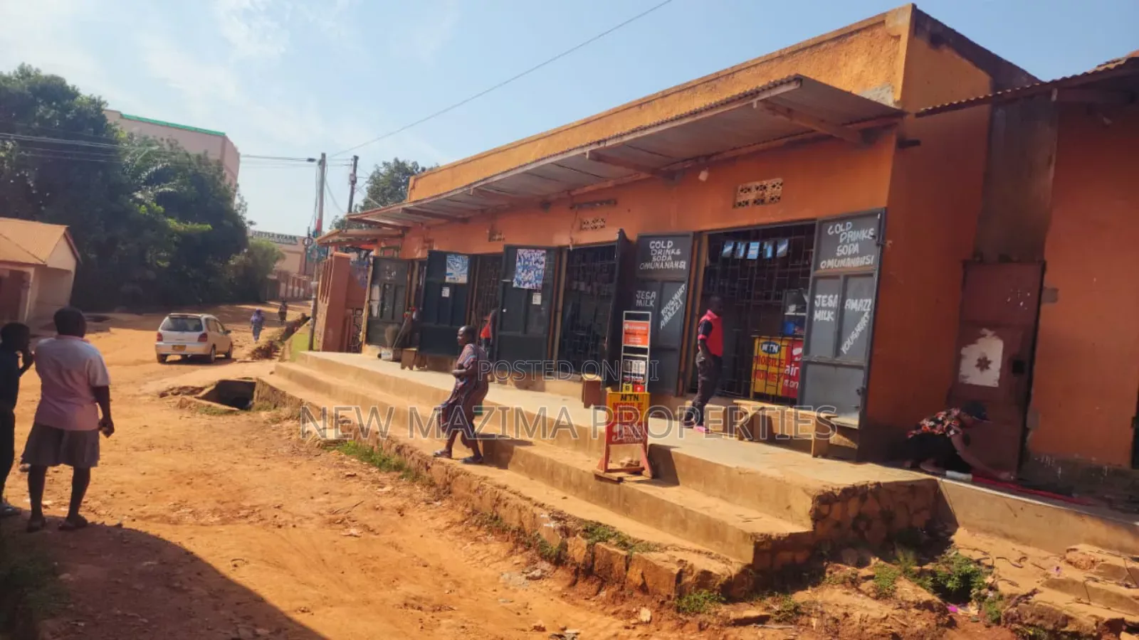 Commarcial Shops on Quick Sale in Heart of Najjanankumbi Ntebe Rd in Central Division