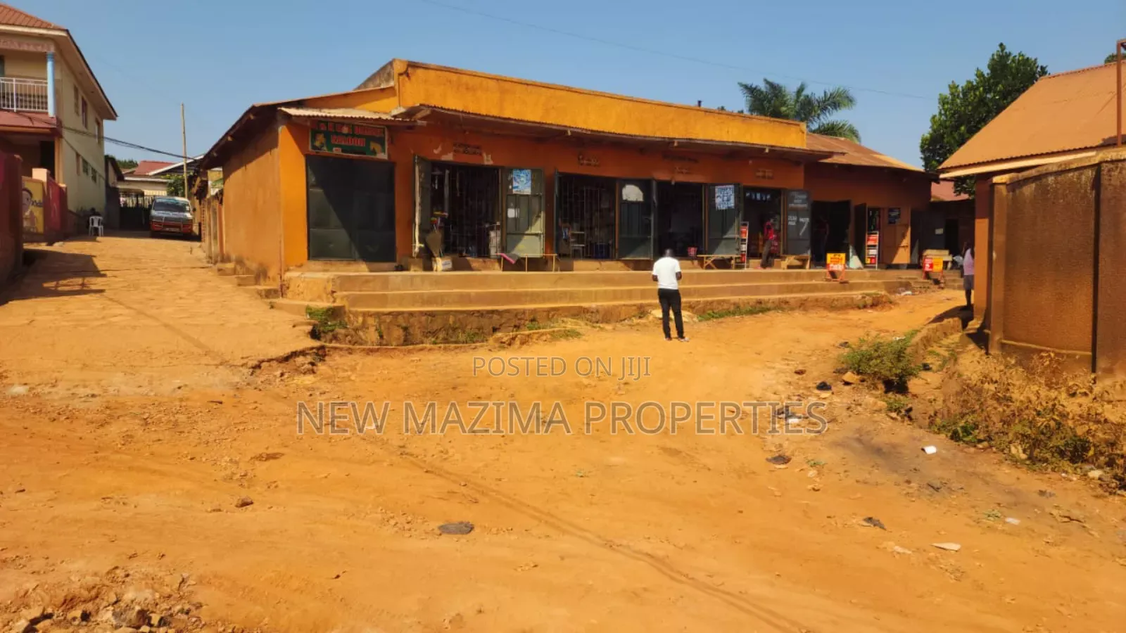 Commarcial Shops on Quick Sale in Heart of Najjanankumbi Ntebe Rd in Central Division