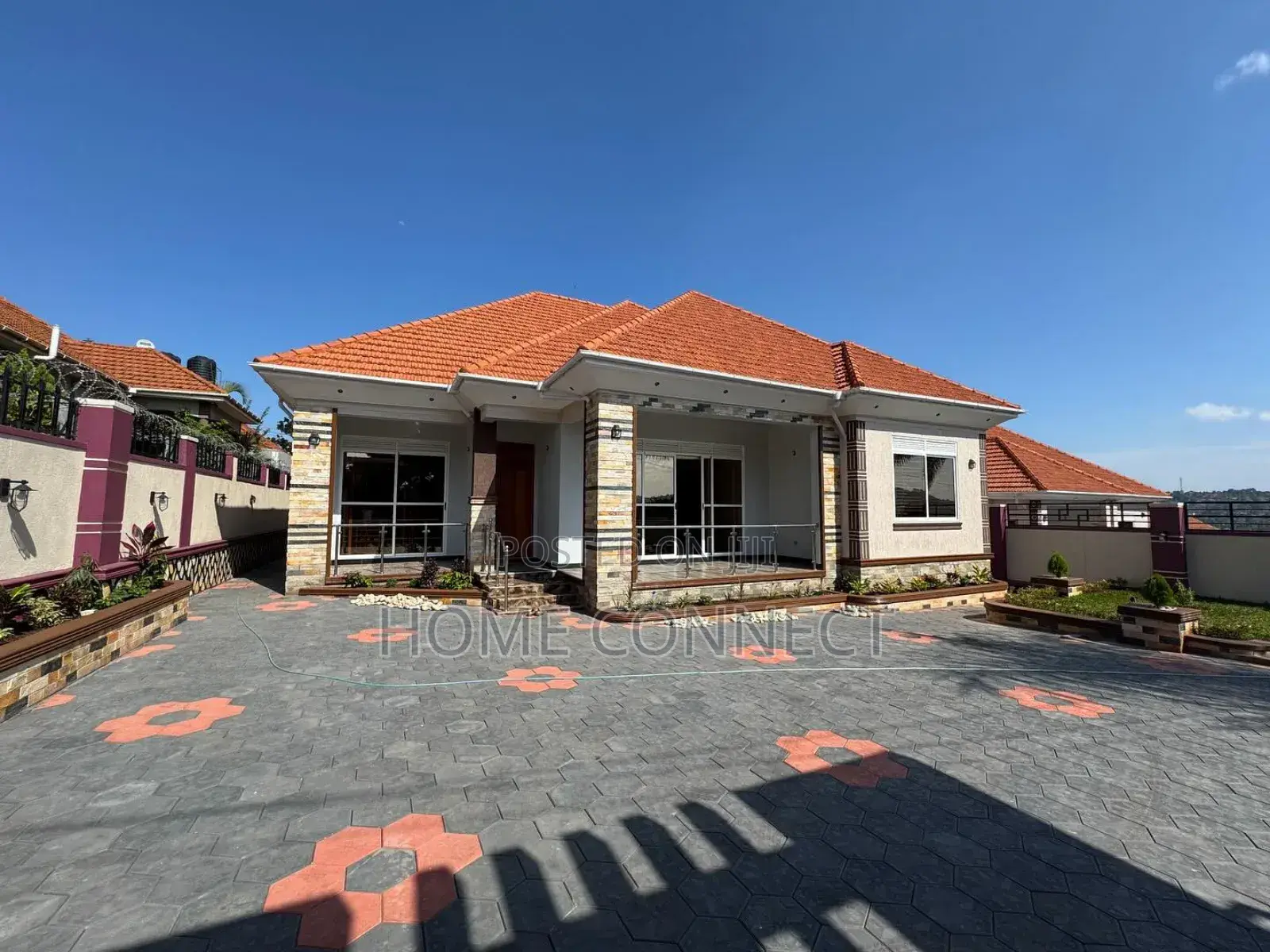4bdrm Bungalow in Bwebajja Akright, Central Division for sale in Central Division