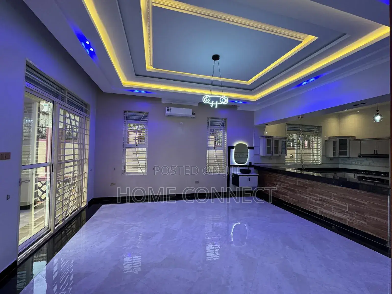 4bdrm Bungalow in Bwebajja Akright, Central Division for sale in Central Division