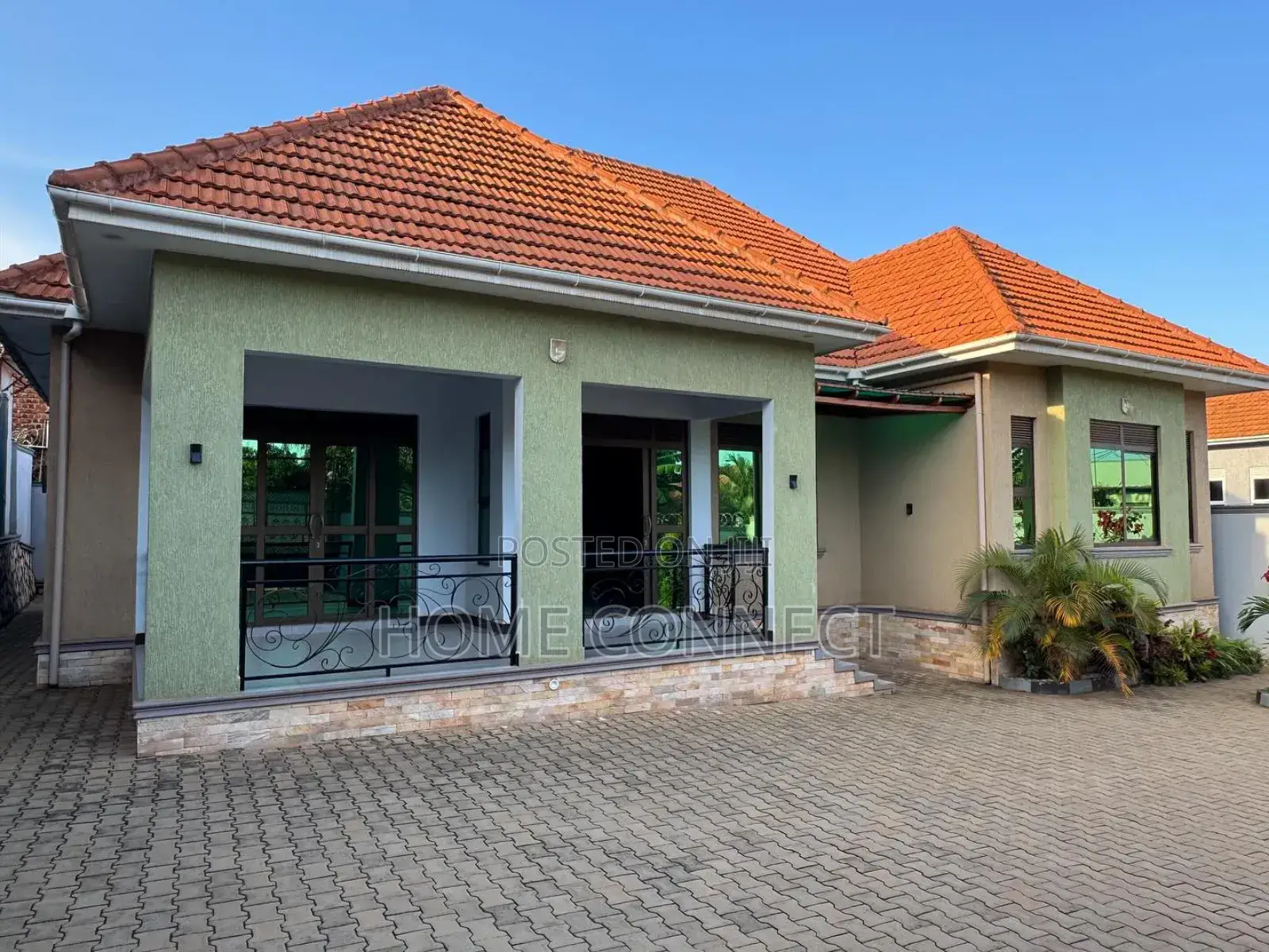 4bdrm Bungalow in Bwebajja, Central Division for sale in Central Division