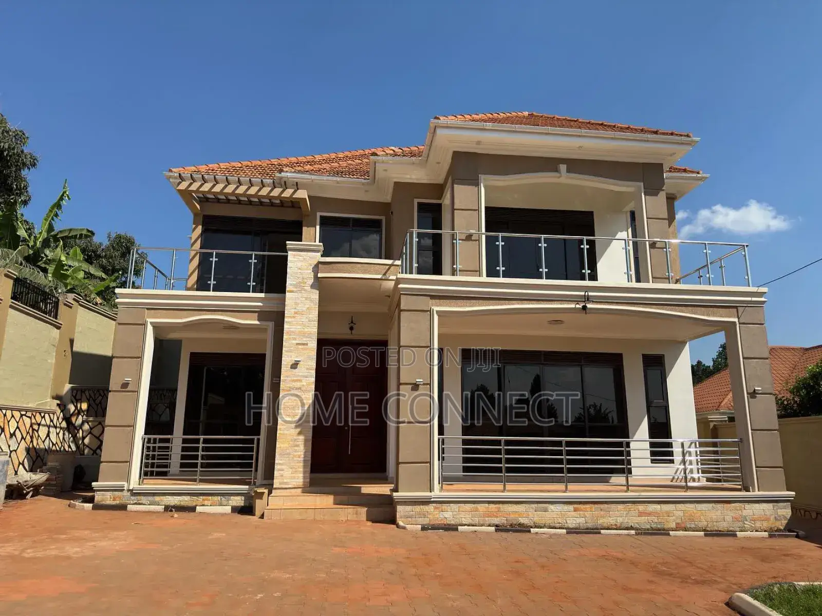 5bdrm Duplex in Buwate, Central Division for sale in Central Division