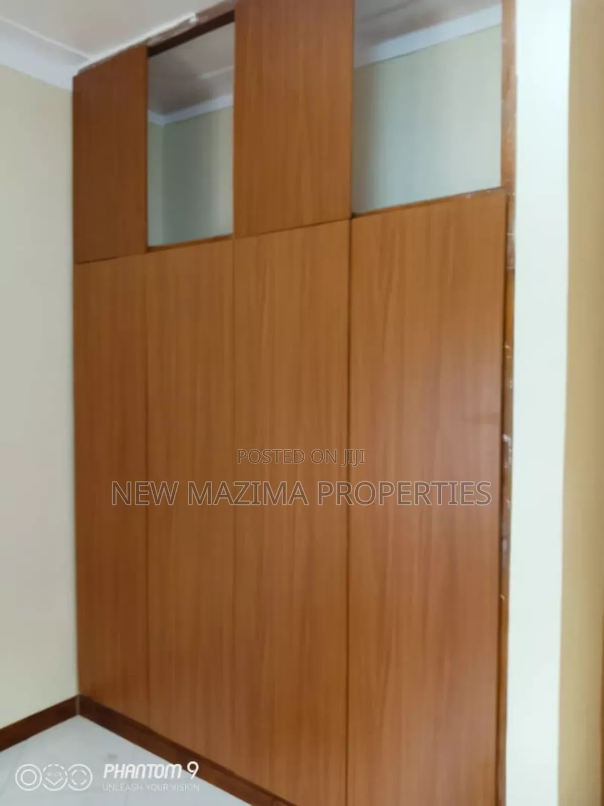 3bdrm Bungalow in Kitende Ntebe Rd, Central Division for sale in Central Division