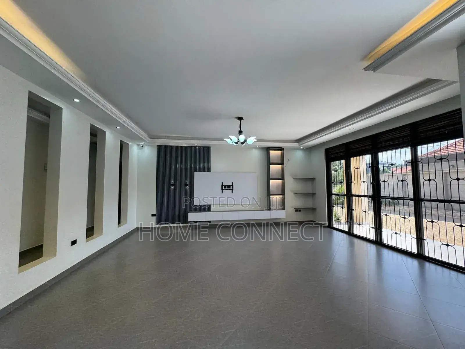 4bdrm Bungalow in Muyenga, Central Division for rent in Central Division