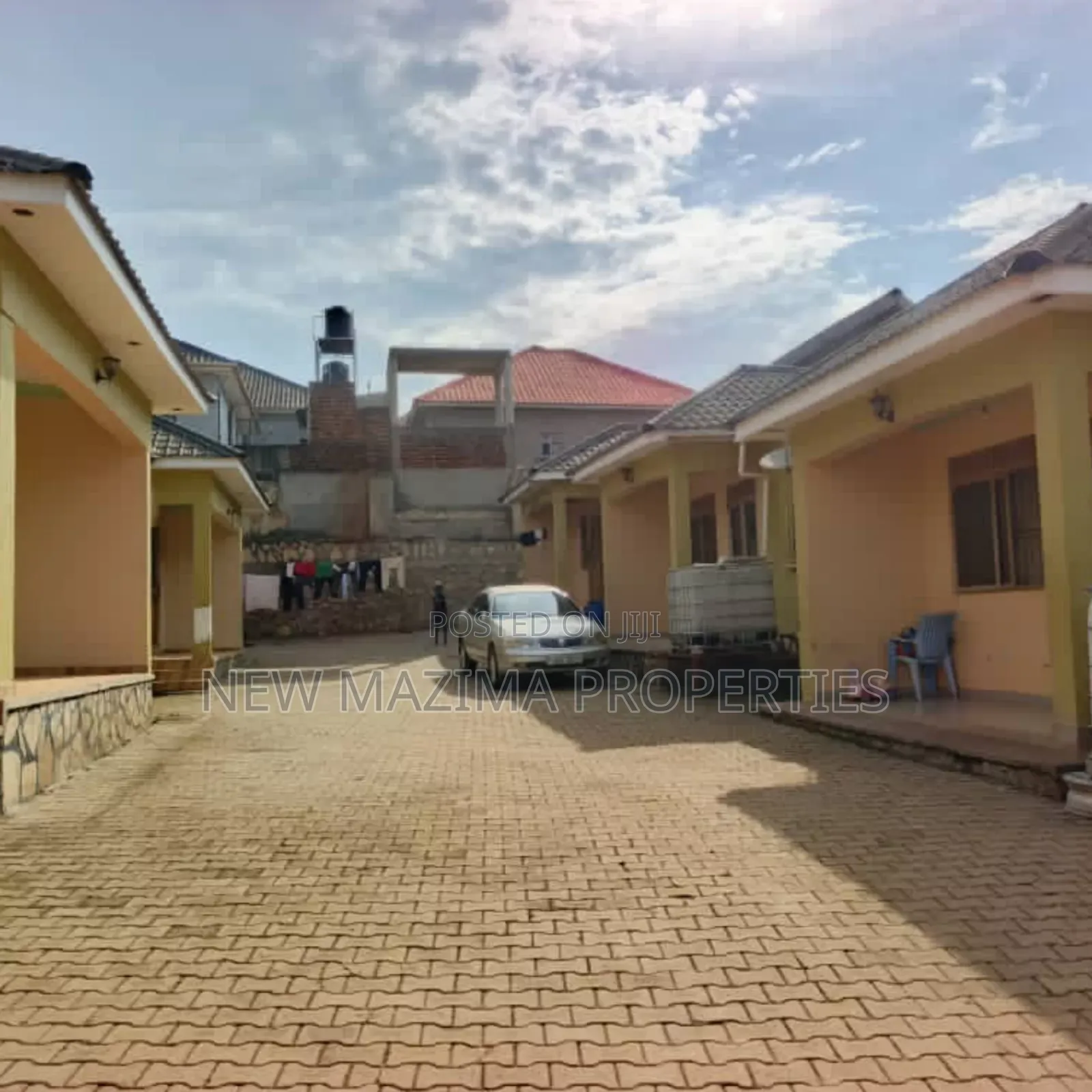 20bdrm House in Nansana Town, Central Division for sale in Central Division