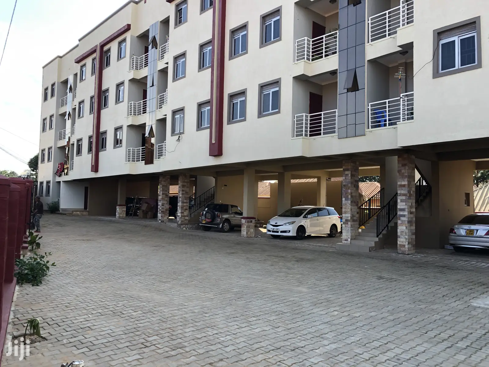 Apartments With 19 Units In Naalya By The Tarmack For Sale in Kampala