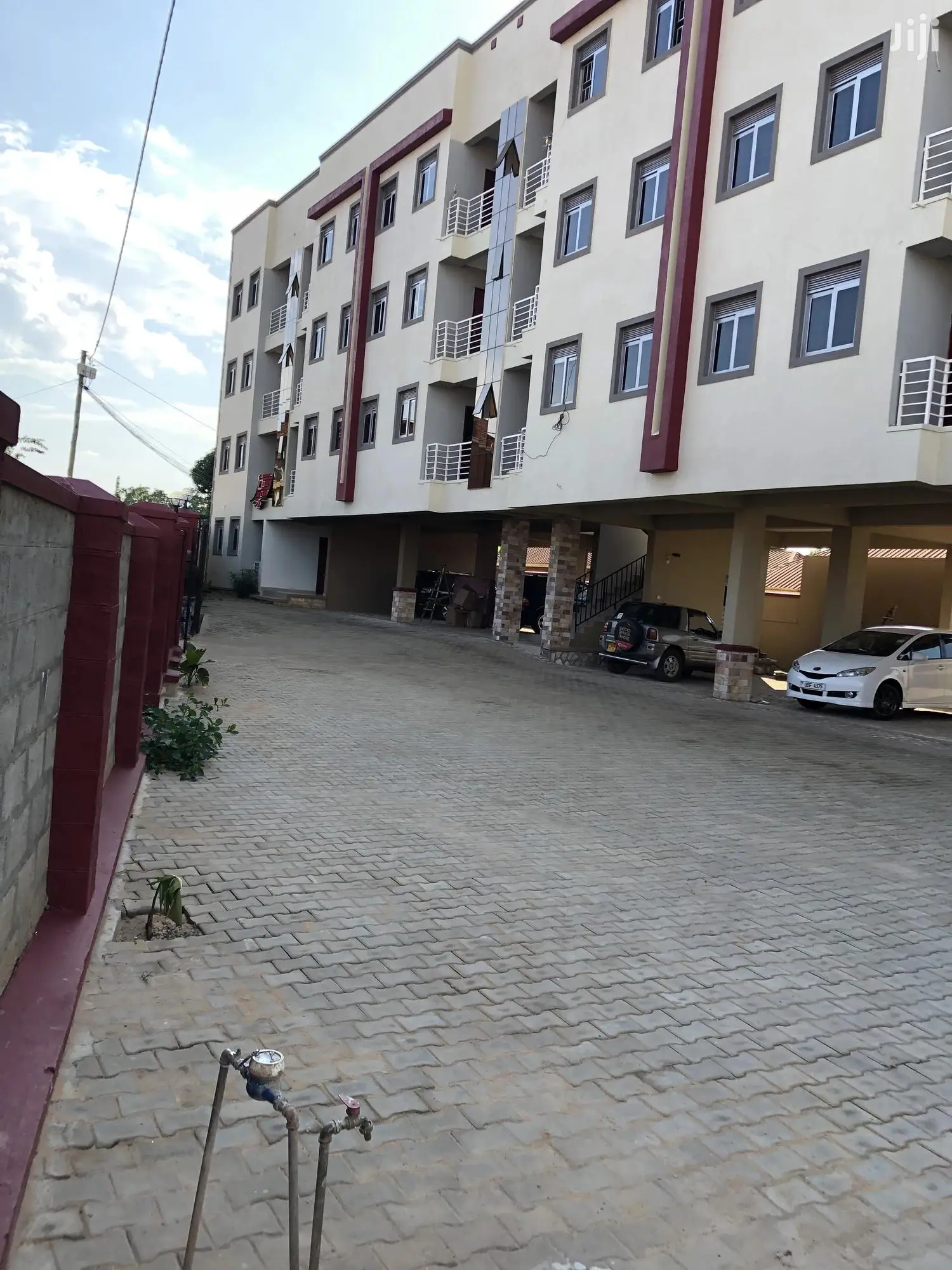 Apartments With 19 Units In Naalya By The Tarmack For Sale in Kampala