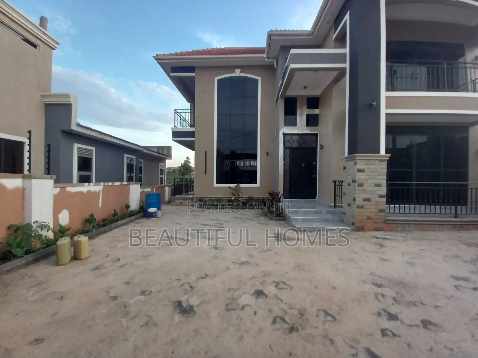 Furnished 5bdrm Mansion in Kyanja, Central Division for sale in Central Division