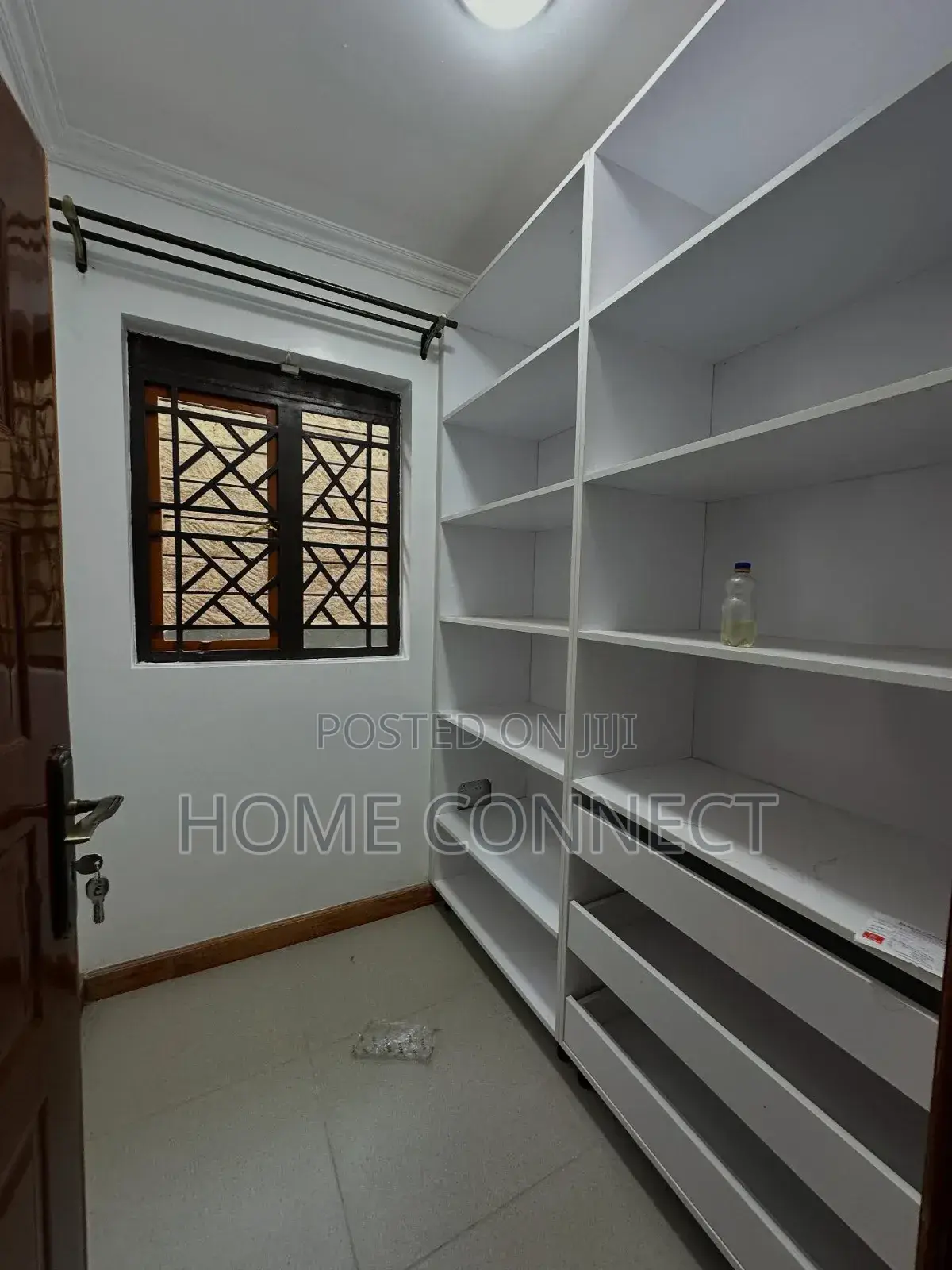 5bdrm Duplex in Munyonyo, Central Division for sale in Central Division