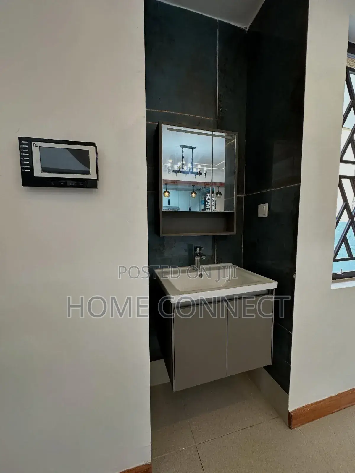 5bdrm Duplex in Munyonyo, Central Division for sale in Central Division