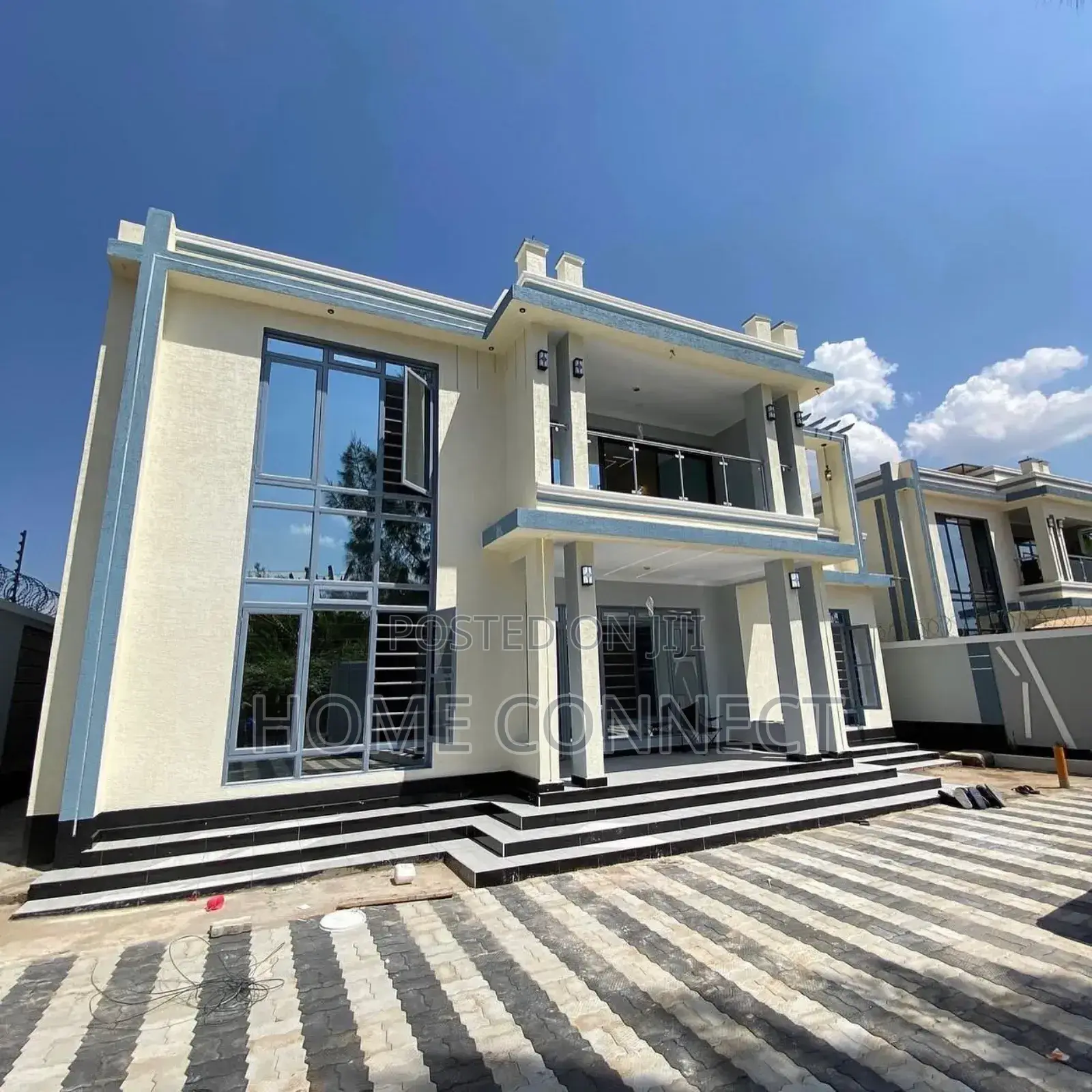 5bdrm Villa in Muyenga, Central Division for sale in Central Division