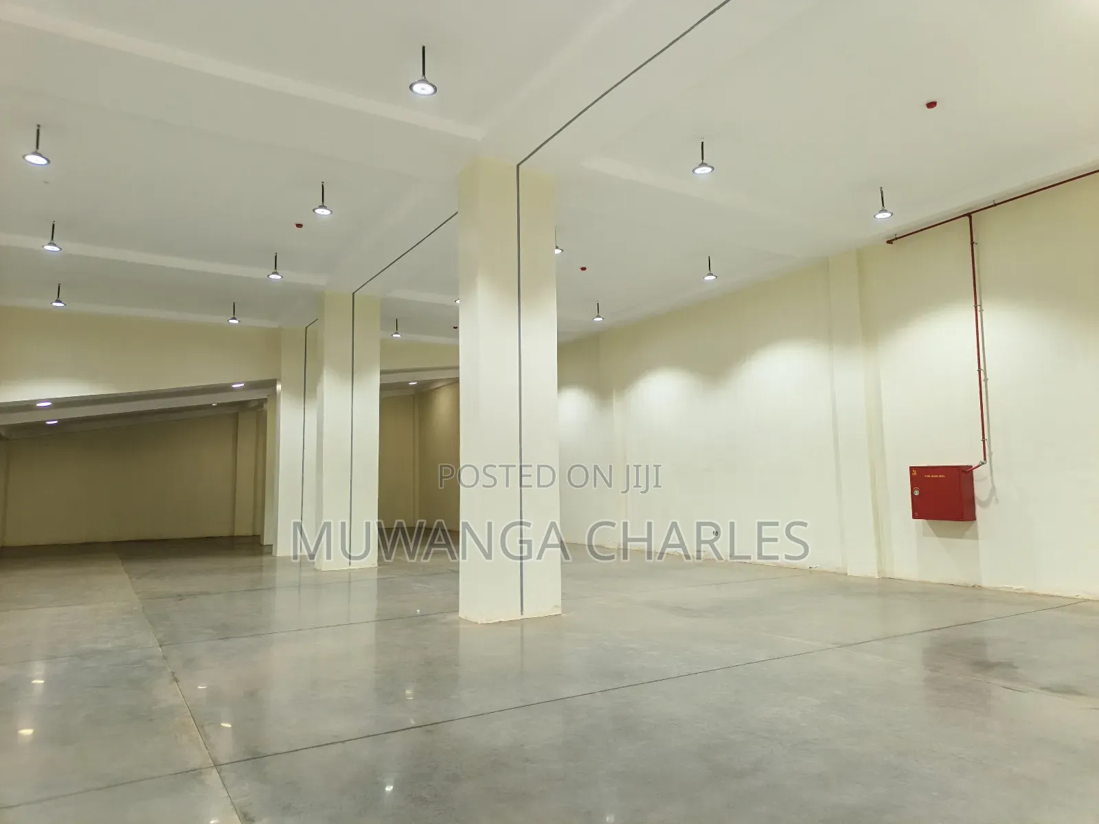 Showroom for Rent in Bugolobi in Nakawa