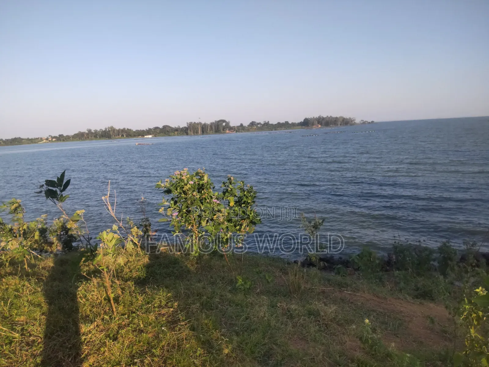 Entebbe Kawuku ( Bwelenga) Lake Touching Land on Sale in Katabi