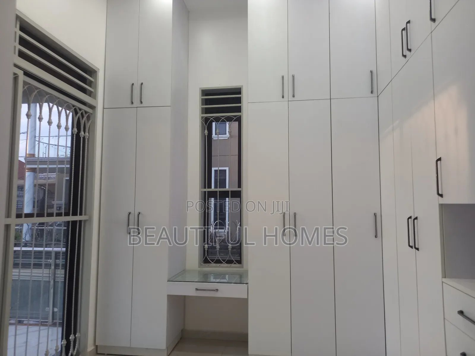 Furnished 6bdrm Mansion in Kira, Central Division for sale in Central Division