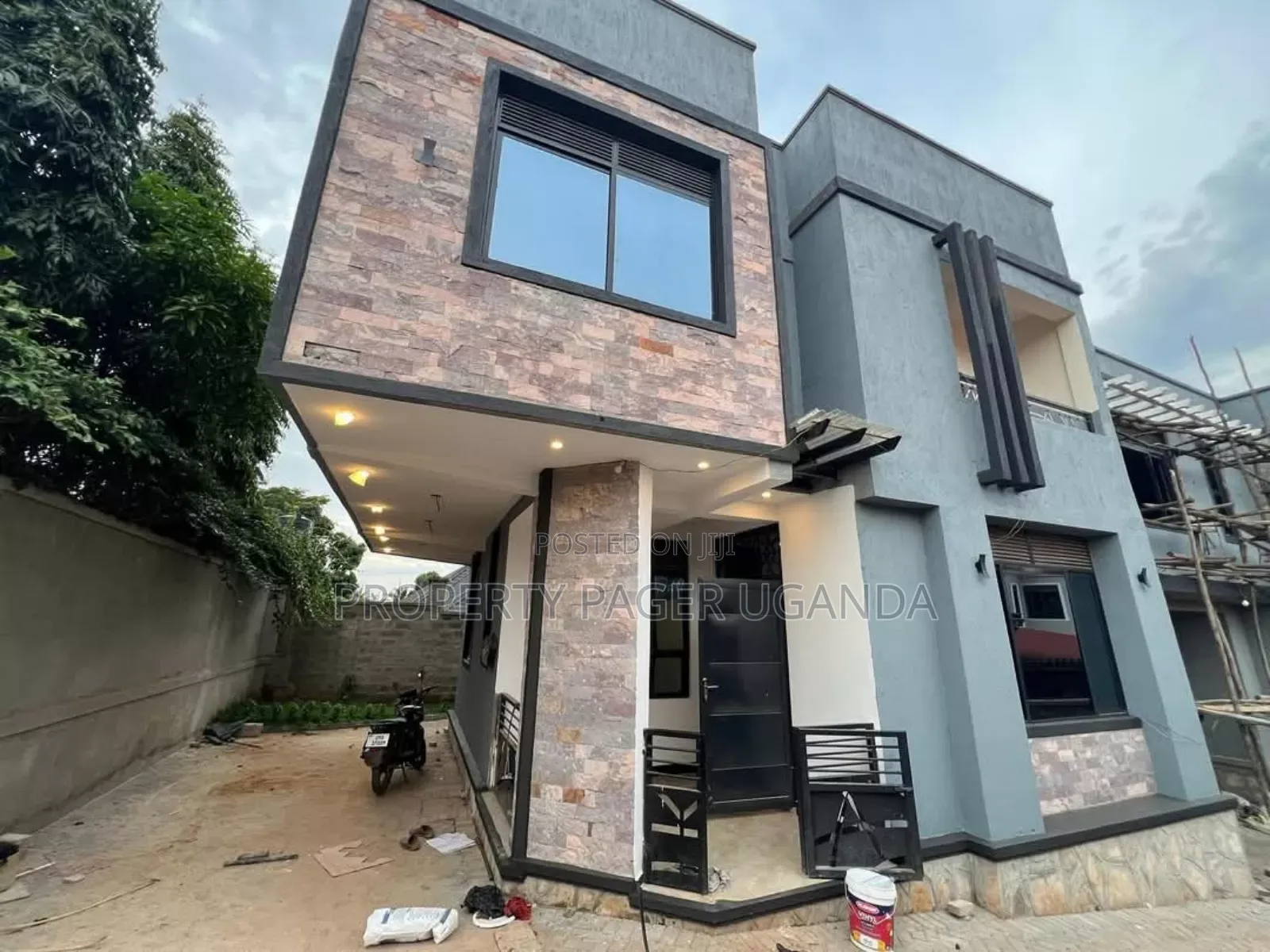 4bdrm Duplex in Kulambiro-Kungu Ring, Nakawa for sale in Nakawa