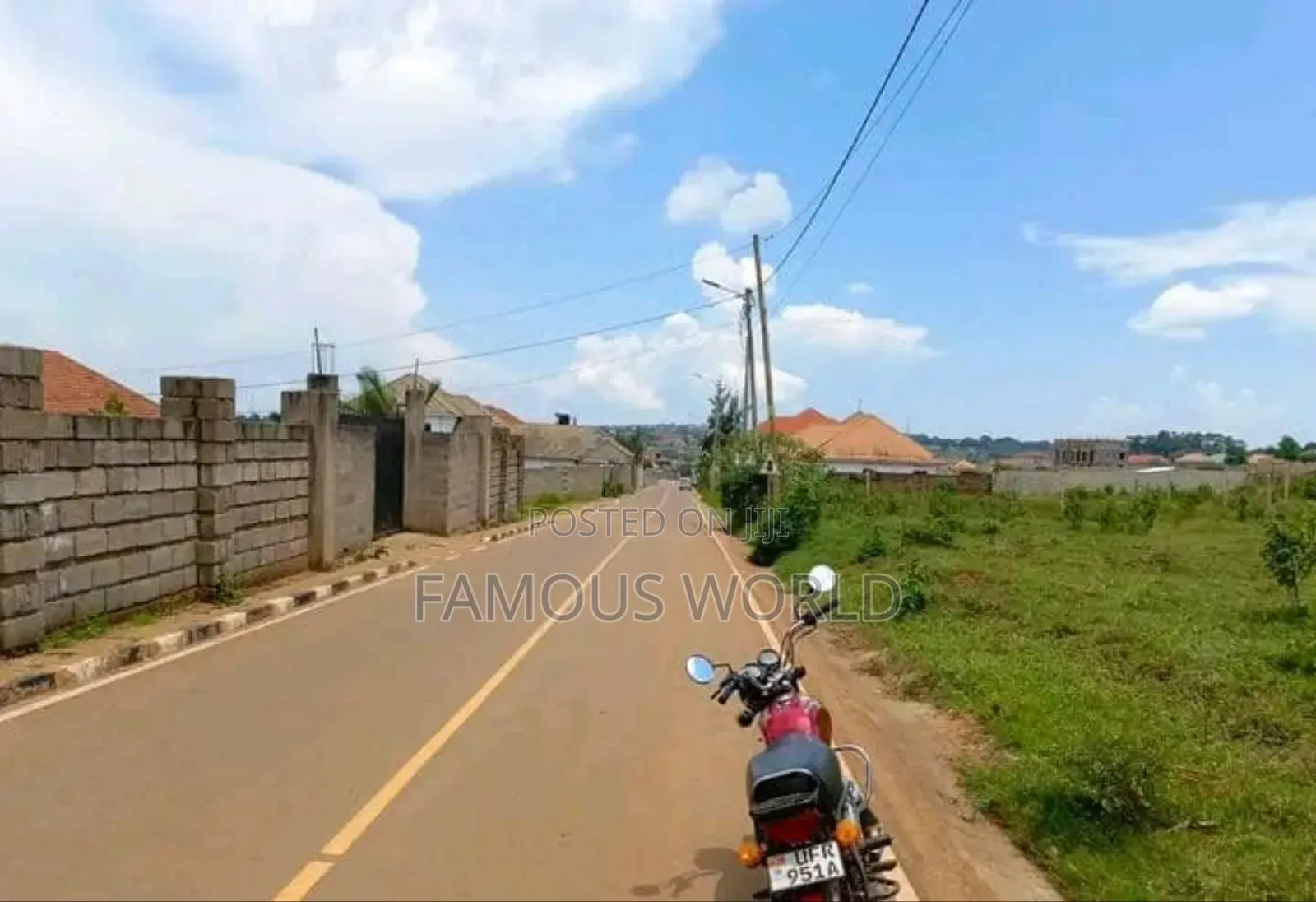 Entebbe Kabaale Land Touching the Tarmac Road on Sale in Katabi