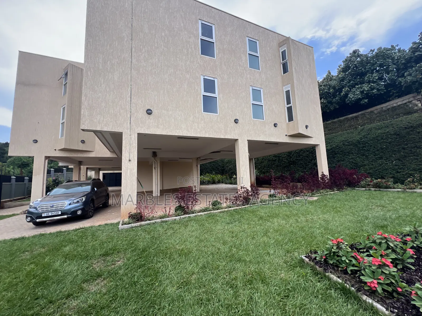 11bdrm Apartment in Mbuya, Central Division for rent in Central Division