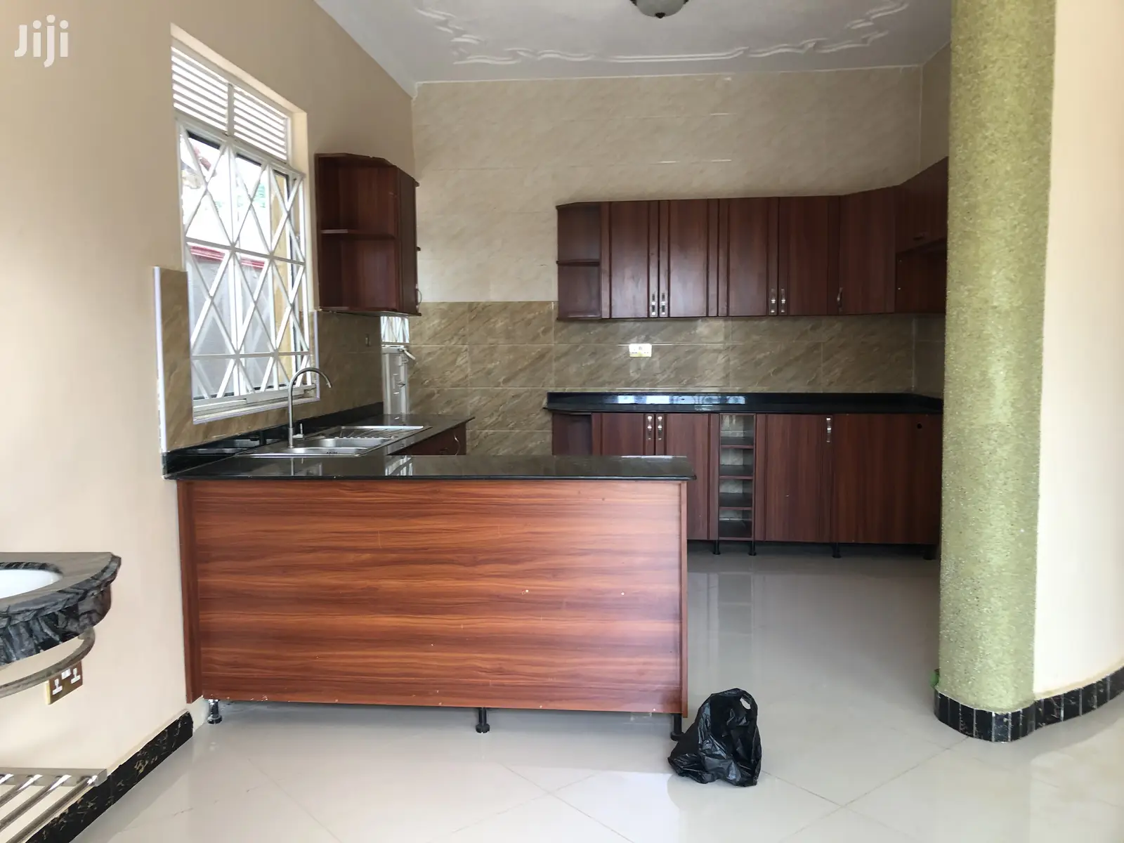 Kira Grand Posh House for Sell in Kampala