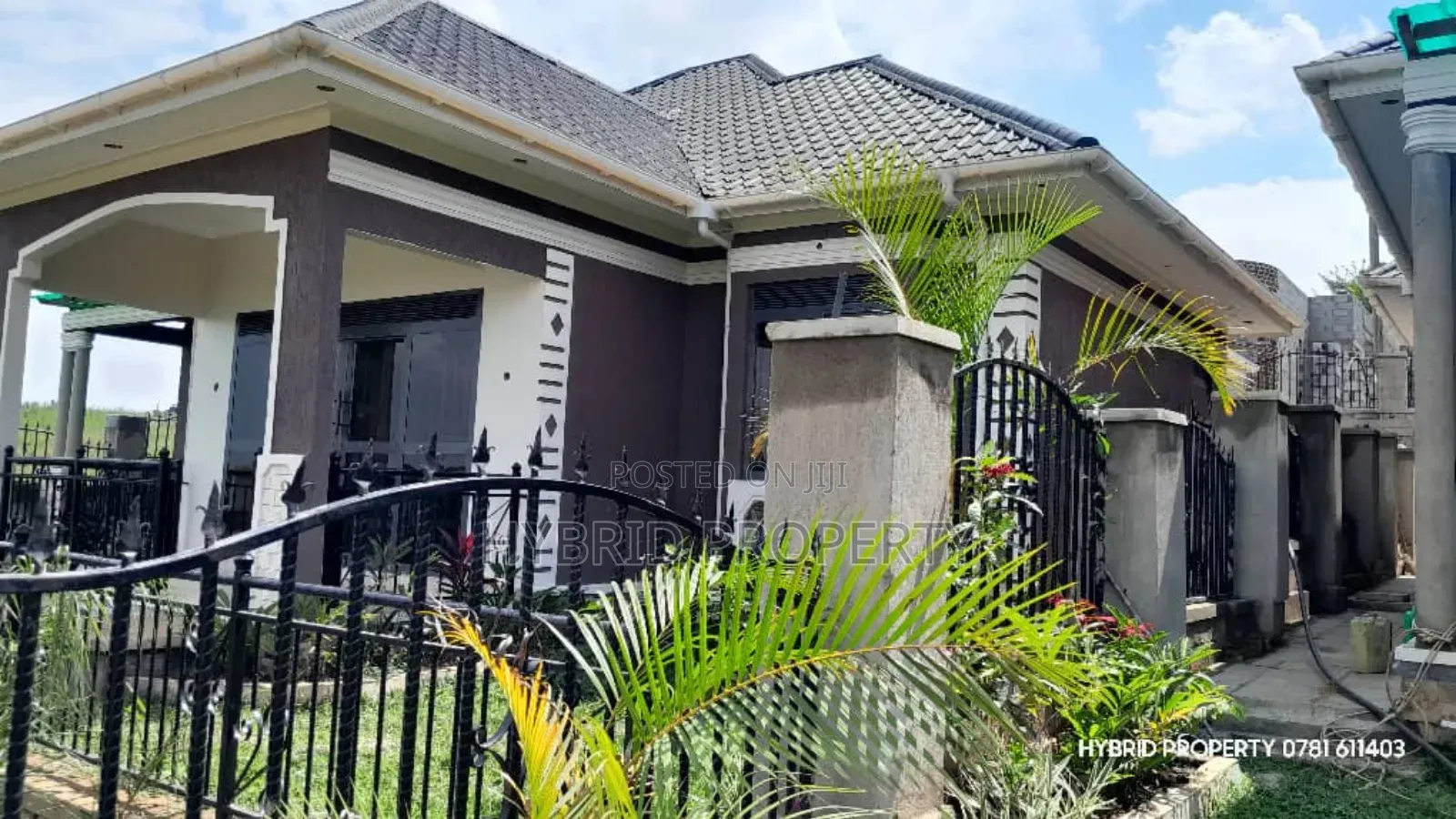 3bdrm House in Nansana Along Hoima for sale in Wakiso / Wakiso