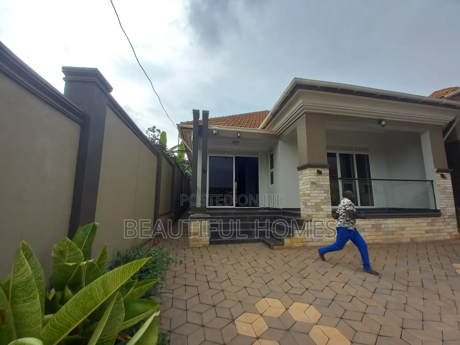 Furnished 4bdrm Bungalow in Kira for sale in Kira
