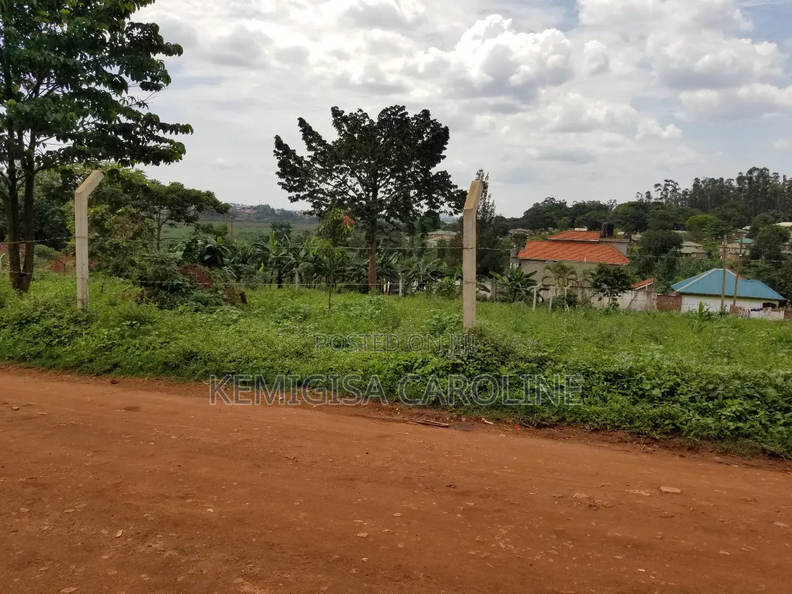 100*100ft Titled Plot for Sale in Bulenga in Wakiso / Wakiso