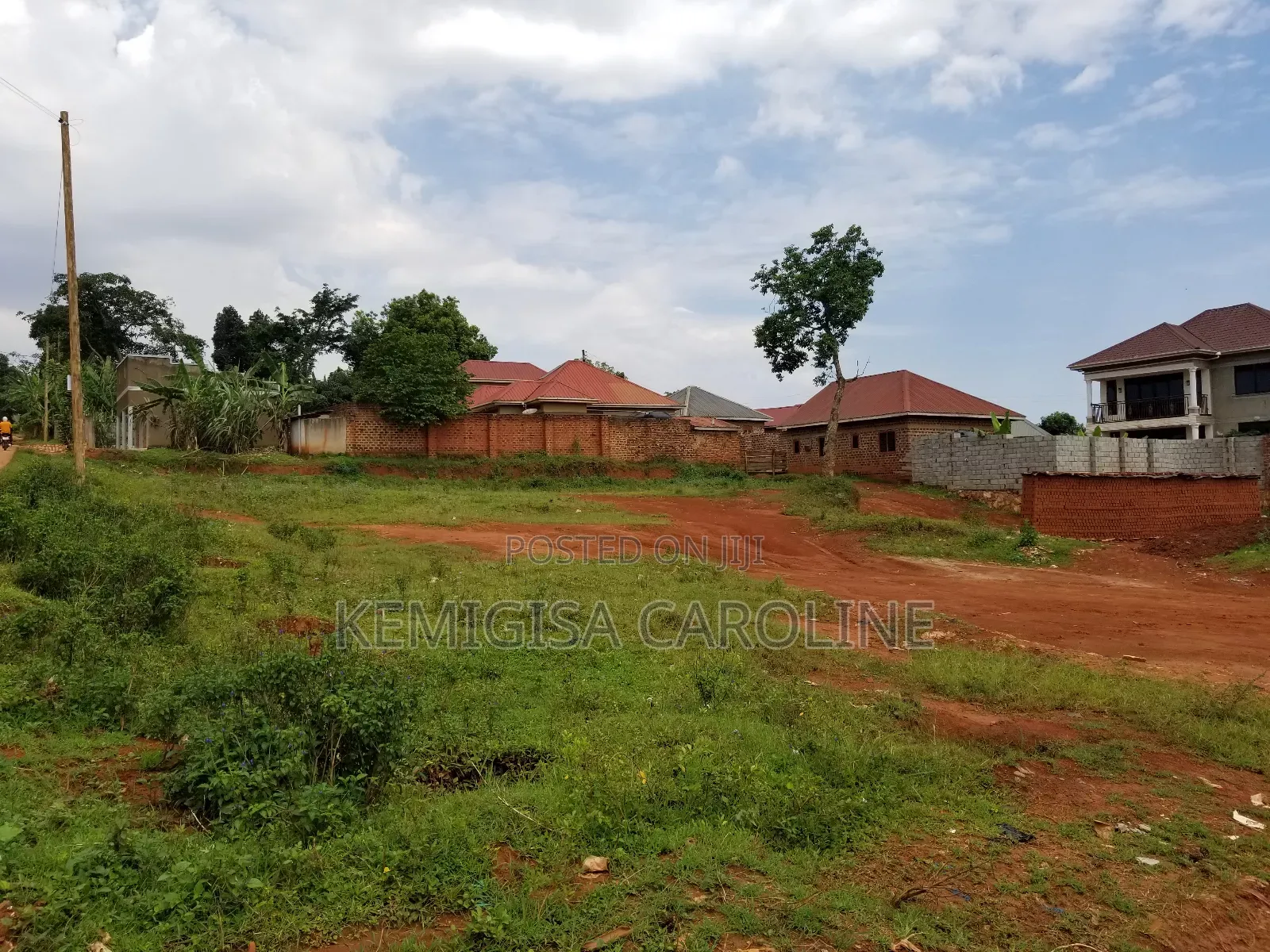 100 * 120 Ft Titled Plot for Sale in Bulenga in Wakiso / Wakiso