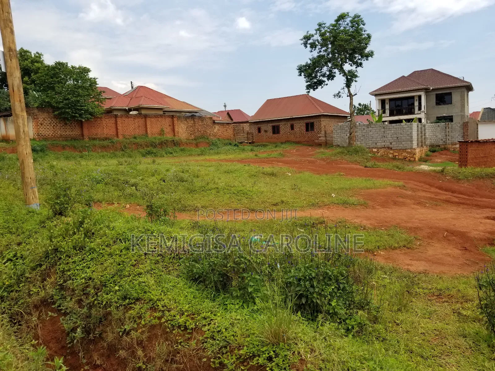 100 * 120 Ft Titled Plot for Sale in Bulenga in Wakiso / Wakiso