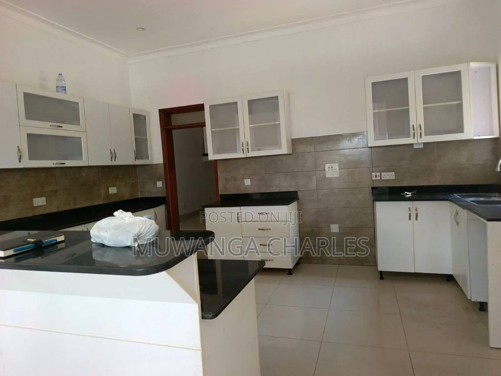 4bdrm Bungalow in Fs Properties Ltd, Nakawa for sale in Nakawa