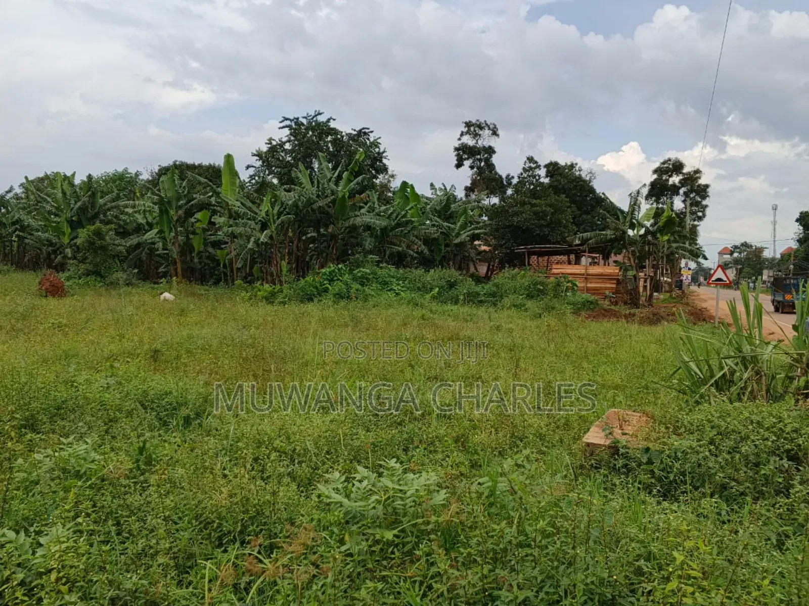 Plot on Sale in Kiwologoma in Kira